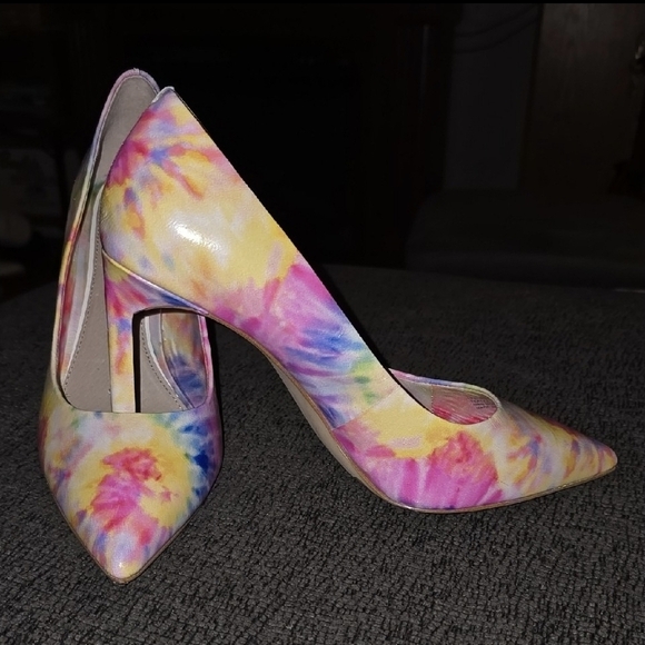 Gianni Bini Pink and Yellow Heels Vibrant Stiletto Pumps - Picture 4 of 5